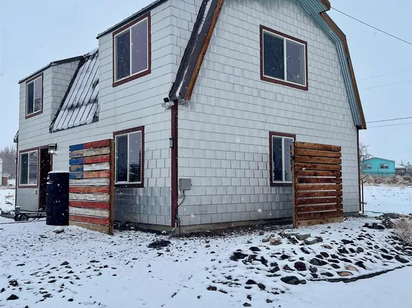 5030 Buffalo Dr, Silver Springs, NV 89429