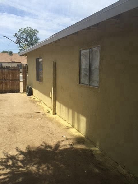 2nd image of 25 Kincaid St