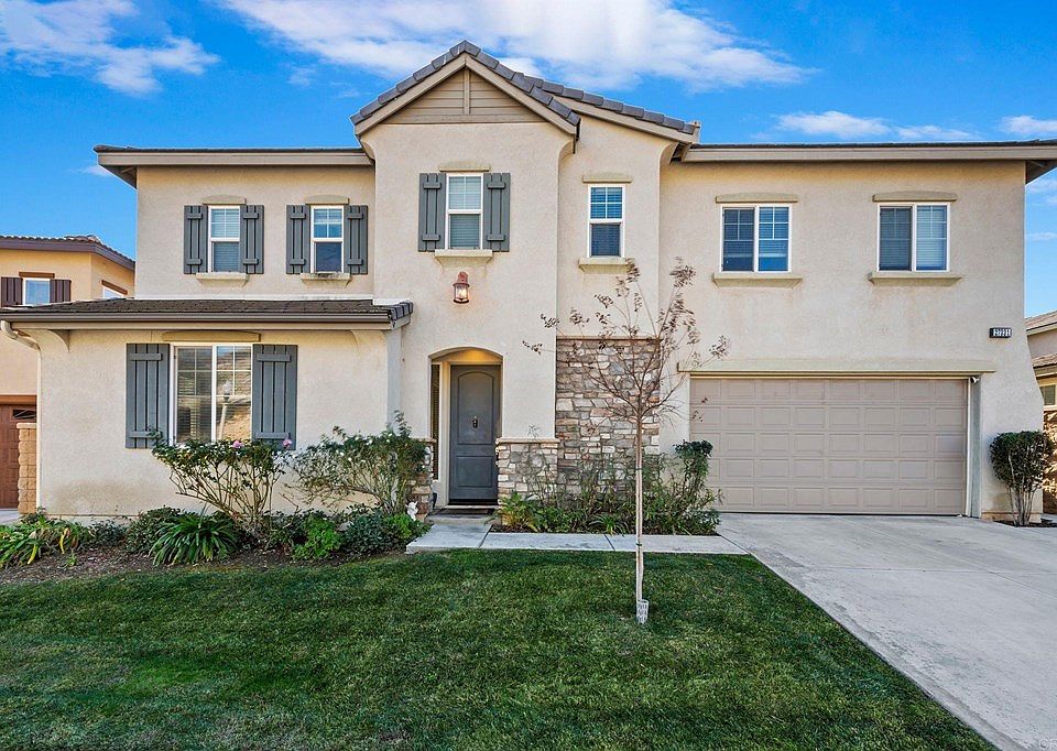 1st image of 27331 Trefoil St