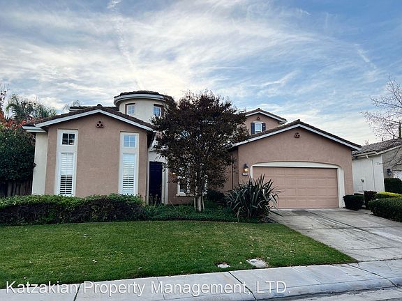 2nd image of 4445 Spyglass Dr