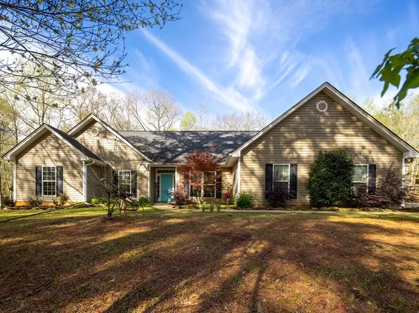 1045 Lee Road 376, Valley, AL 36854
