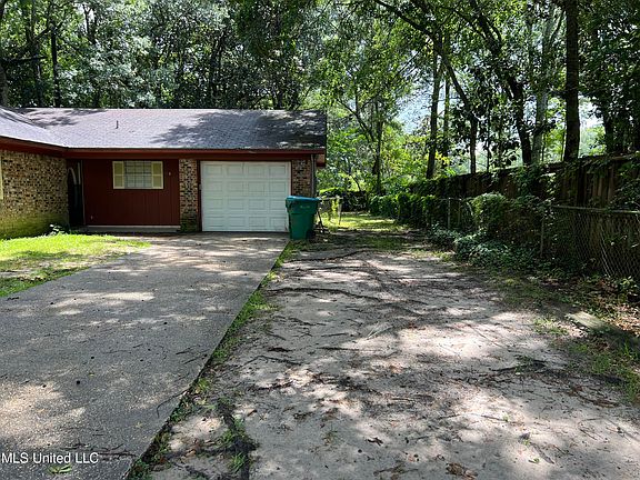 3rd image of 8508 Sundance Dr