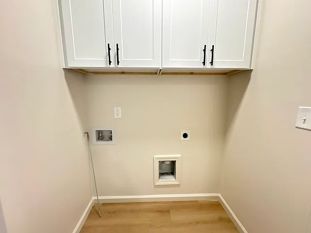 215 W Chappell St — Photo 17
