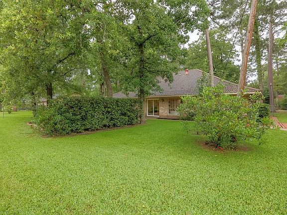 4th image of 718 Golden Bear Ln