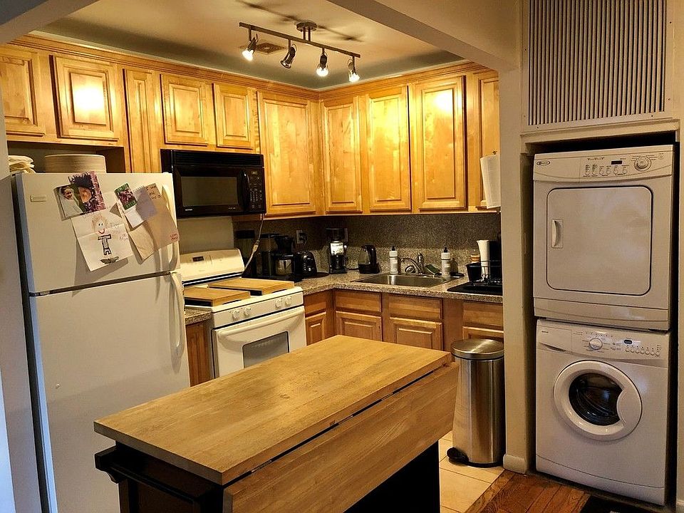 1st image of 35 Essex St APT 4B