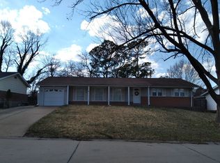 1223 Cedar Ridge Dr, Saint Louis, MO 63146