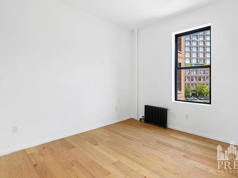 227 Waverly Pl #3E — Photo 6