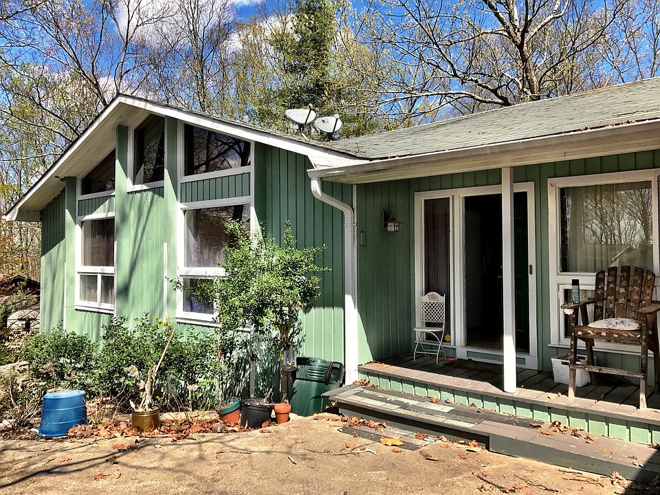 1st image of 2071 Six Branches Dr