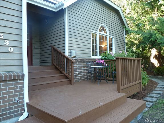 2nd image of 630 Jasmine Pl NW