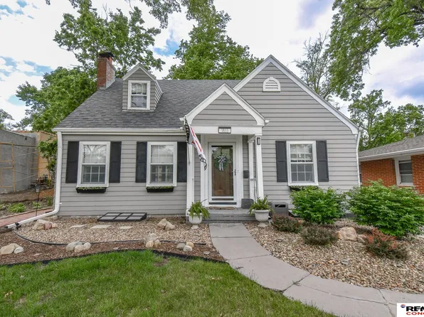 1833 Van Dorn St, Lincoln, NE 68502