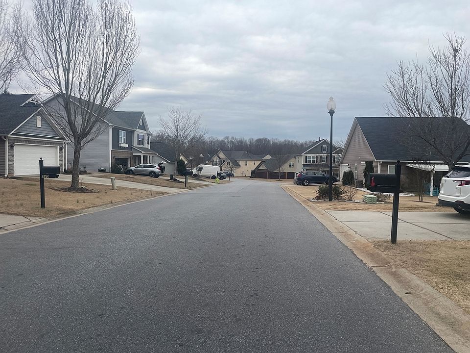 1st image of 344 Lansdowne St