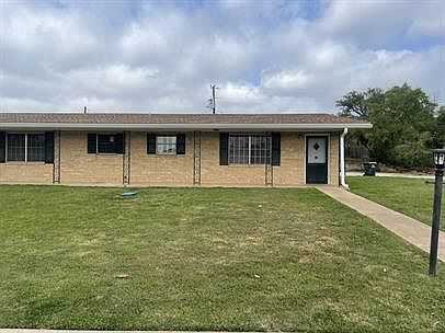 1st image of 167 Northwest Dr #12