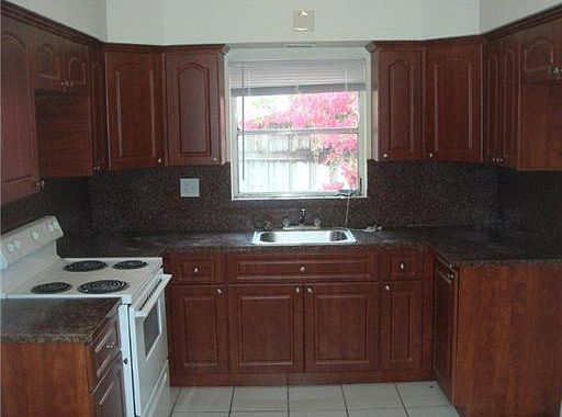 4th image of 1318 S 22nd Ave
