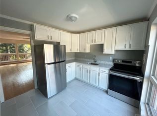 84 Worth Ave, Hamden, CT 06518