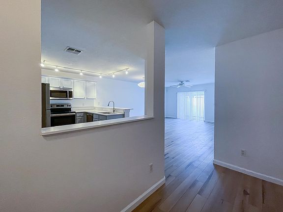 2nd image of 12617 Somerset Oaks St