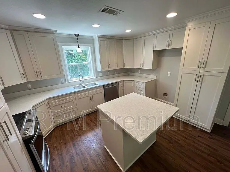 13235 Country Park Ave — Photo 13