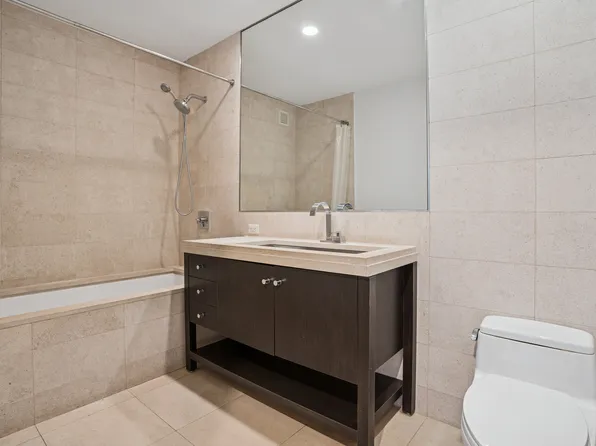 1600 Broadway image 9 of 14