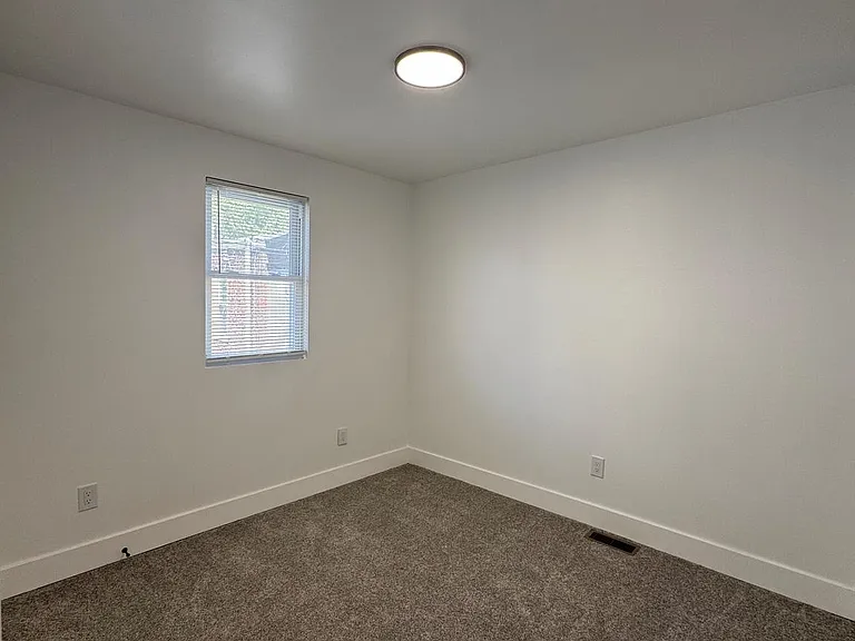 2931 Turner St — Photo 20