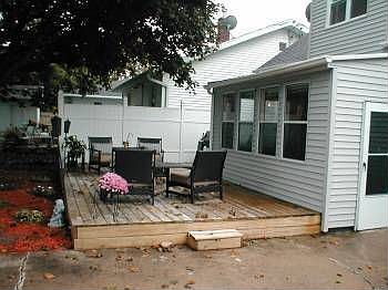 2nd image of 1822 N Lasalle St