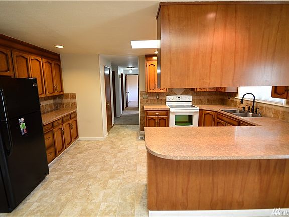 5th image of 14620 116th Avenue Ct E