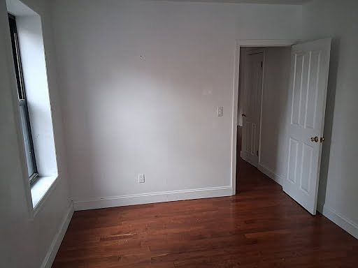 5th image of 1470 Taylor Ave APT 4