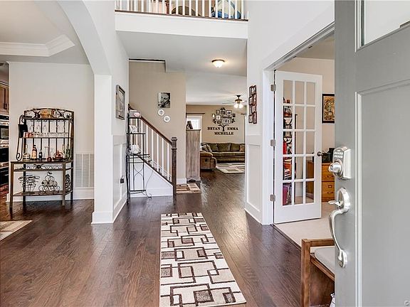 5th image of 3833 Mill Mount Dr