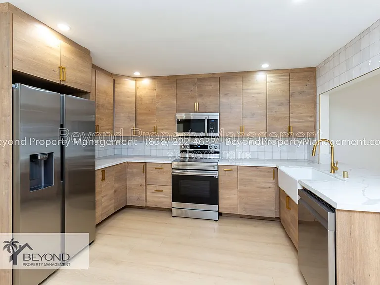8987 Jade Coast Ln — Photo 4