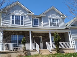 678 Skyline Dr, Lake Hopatcong, NJ 07849