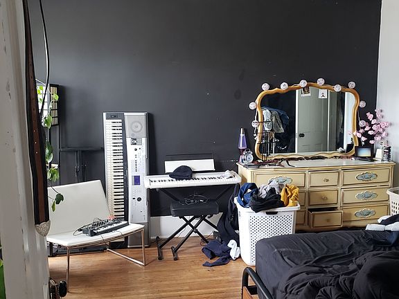 3rd image of 805 W Seerley Blvd APT 4