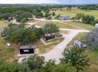 1304 Hollmig Ln, Fredericksburg, TX 78624