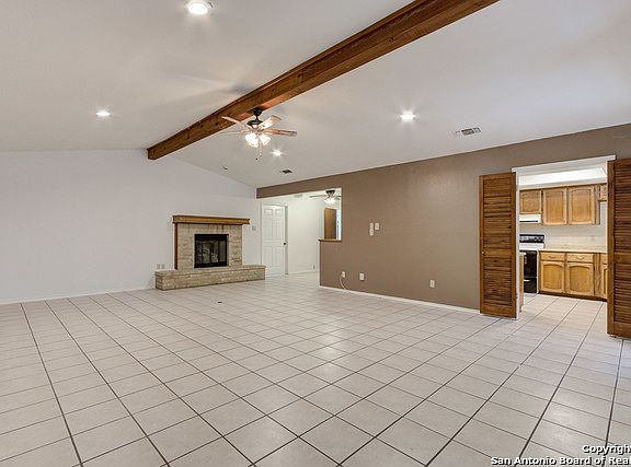 4th image of 3255 Swandale Dr