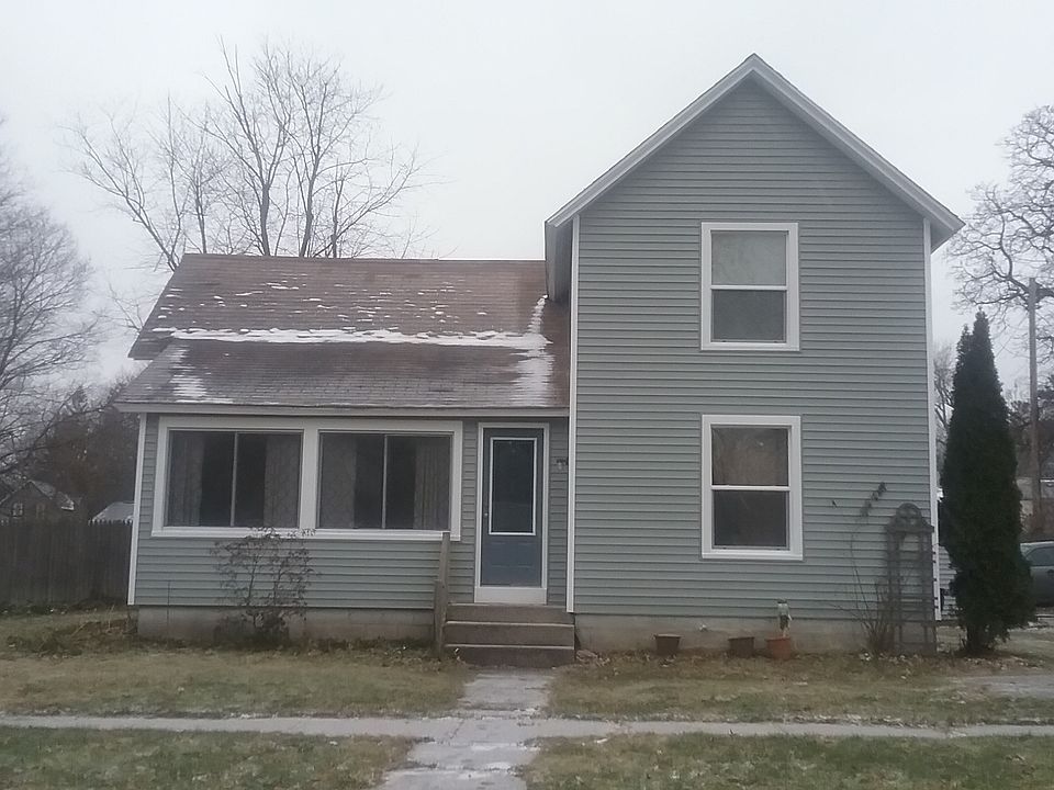 1st image of 720 N East St