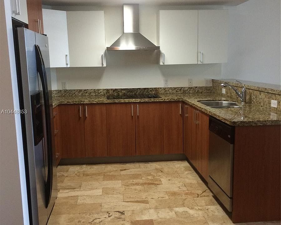 1st image of 170 SE 14th St APT 2301
