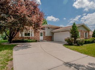 1110 Moorland Ave, Shorewood, IL