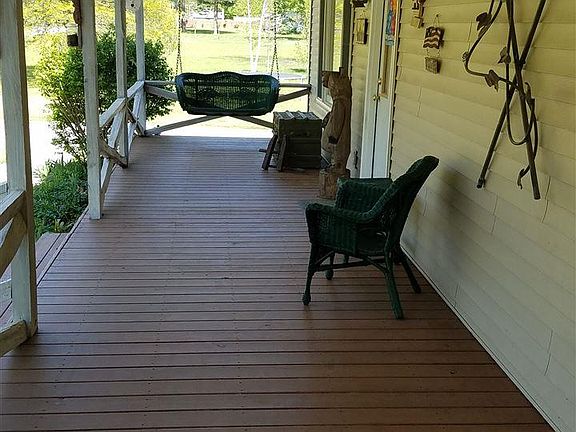 2nd image of 13181 Baumgartner Rd