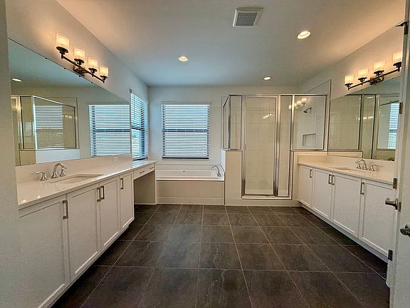 3rd image of 20884 Thistle Leaf Ln