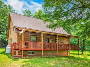 1305 Brim Rd, Mount Airy, NC 27030