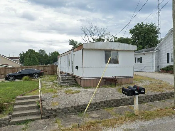 101 E Main St, Francisco, IN 47649