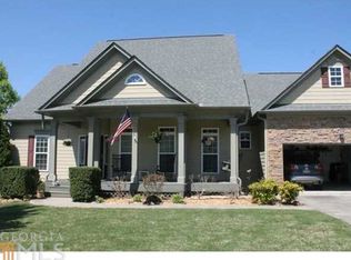 37 Roberson Dr, Cartersville, GA 30121