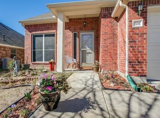 7216 Sunburst Trl, Denton, TX 76210
