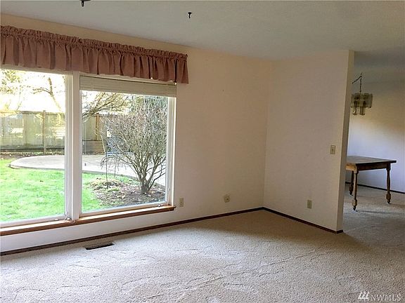 4th image of 5518 Donnelly Dr SE