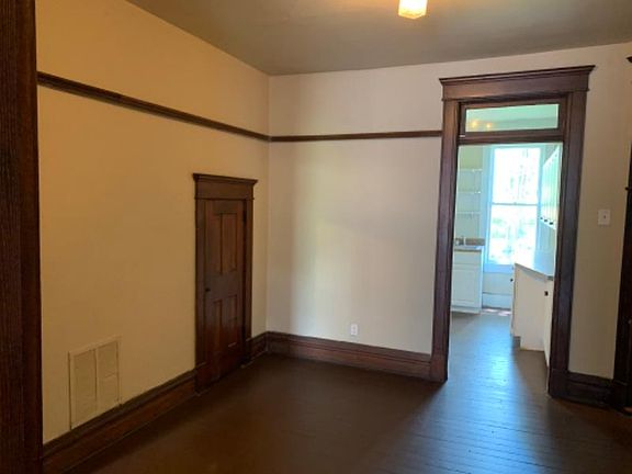 5th image of 504 Wooster St #1
