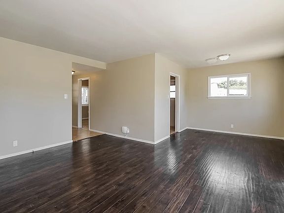 4th image of 15006 Florwood Ave #1