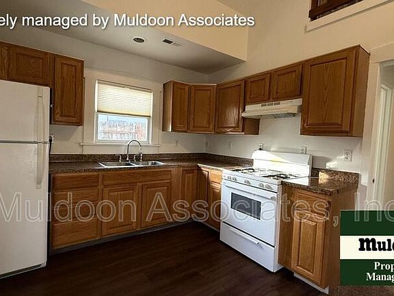 5th image of 1137 Van Buren St