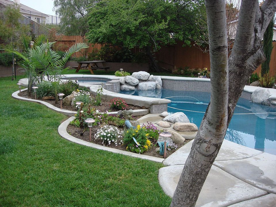 1st image of 39291 Oak Cliff Dr
