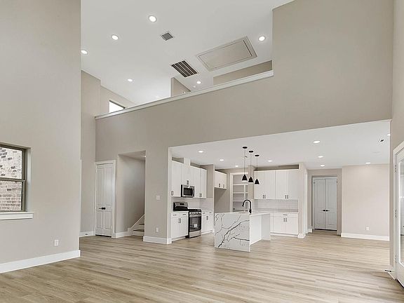 5th image of 2603 Piemonte Ave