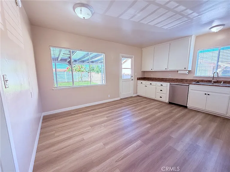 14820 Ragan Dr — Photo 8