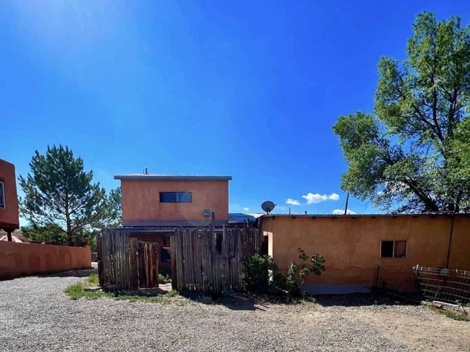 1st image of 120 La Loma St