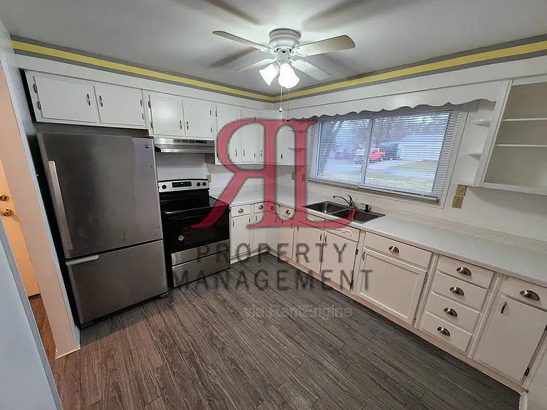 2436 Charlemagne St — Photo 18