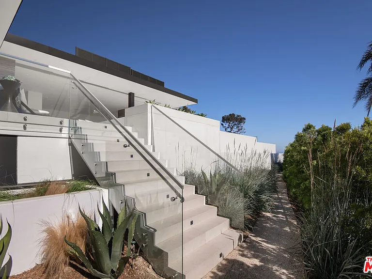 26946 Pacific Coast Hwy — Photo 28